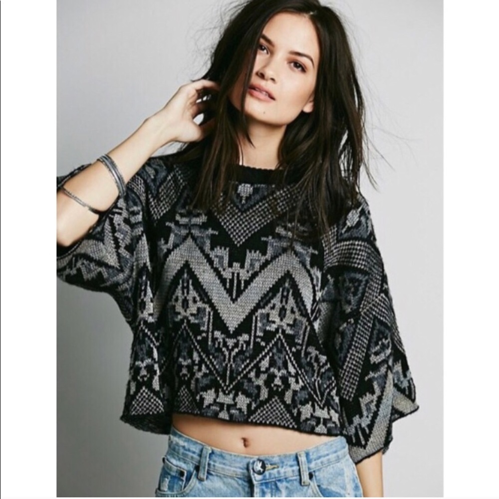 ➕➕ FREE PEOPLE SUPERSTAR Aztec Black Crop Sweater